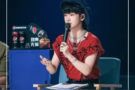 周震南用热血初心助力“明日”舞台图片