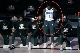 NBA唯一奏国歌时不下跪的选手打球受重伤，被喷“因果报应”图片