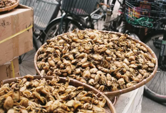 花胶炖雪燕怎么做 花胶炖雪燕怎么做视频