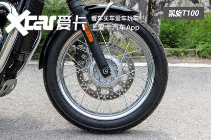 凯旋T100/川崎W800/摩托古兹V7 经典复古摩托车大比拼