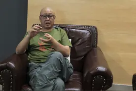 长城故事会：名家专访②｜建川博物馆馆长樊建川：从“大馆奴”到“大茄客”图片
