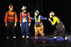 《小蝌蚪找妈妈》、《三个和尚》、《老鼠嫁女儿》，来听小精灵们讲这些熟悉的故事吧图片