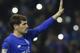 一代门神卡西利亚斯退役，曾5次入围FIFA最佳阵容图片