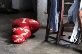 举报父母逼婚的17岁少女：不后悔举报，后悔说太多图片