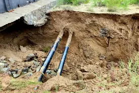 陕北遭受强降雨侵袭 延长气田紧急组织上千名干部职工抢险自救图片