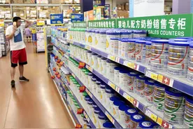 夏季奶粉为何胀罐、变色、结块、还有小飞虫？专家：储存奶粉需当心图片
