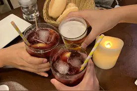 疫情常态化，出门聚餐能去吗？图片