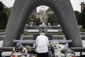 安倍出席广岛原子弹爆炸75周年纪念活动，幸存者回忆“当年如地狱”图片