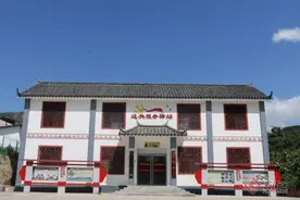 搬出深山走新路 一心向党守边疆图片