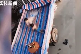 慕了慕了！这位老爸为孩子打造“卡车泳池”图片