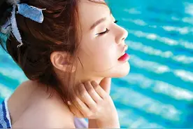 玩水也可以持妆！防水彩妆图片