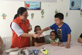 小手工，大乐趣！阳澄湖镇澄苑第一社区开展科学小制作活动图片