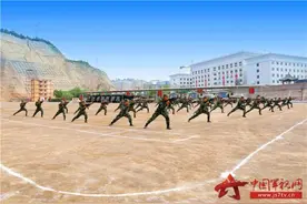 奔跑吧尖兵！武警兰州支队举办第三届军人运动会图片