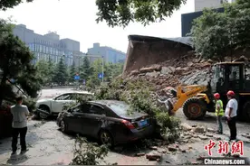 西安明秦王府城墙遗址修复保护砌体坍塌图片