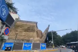 西安明秦王府一城墙坍塌,专家:连日暴雨所致,修复后仍有文物价值视频封面