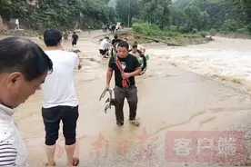 卢氏：抢修通信光缆用上无人机图片