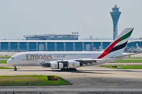 阿联酋航空旗舰机型A380重返广州航线图片