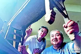 老木新作！虽然身有残疾，但是他“走”出精彩的人生图片