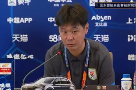 李霄鹏赛后解释球队首发阵容 谈郭田雨：他未来路还很长图片
