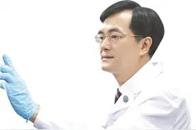 愿穷尽一生助推新药面世图片