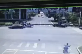 调查丨老人路上捡个纸箱后失主骑车身亡，二审判其赔32万元视频封面