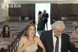 幸福变噩梦！黎巴嫩婚礼现场被爆炸打断 宾客新人尖叫逃窜图片