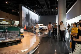车轮向前，从汽车工业发展看中国开放70年图片