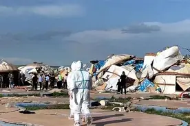 内蒙古遭龙卷风袭击致33人受伤，100余顶蒙古包受损图片