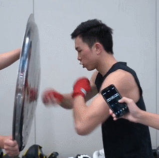 徐灿发起“十秒拳速挑战”10秒111拳引外媒关注图片