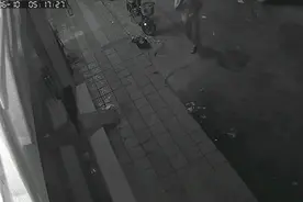 男子学车时总被教练骂“笨”，七年后找上门这样报复……图片