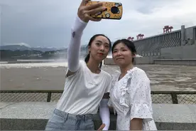 “江城登高望远，锦绣河山万年”——援鄂医疗队重返湖北旅游侧记图片