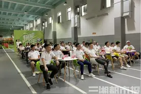 世界冠军见证“超能少年团”成立图片