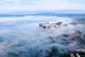 52秒丨美翻了！威海再现云海奇观 航拍镜头带你“腾云驾雾”图片