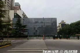 西安明秦王府城墙坍塌修复工作进展如何？记者探访现场架体搭设已初步成型图片