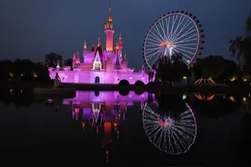 北京石景山游乐园夜场启动图片