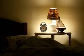 成功人士一天只睡4小时？别让假自律毁掉你图片