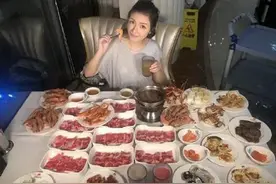 每顿吃8斤，每月餐费1.5万元！女网红感慨：吃播养不活自己图片