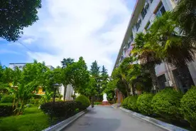 铸专业品牌 创一流职校 西安综合职业中等专业学校欢迎您图片