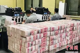 中国最富“打工人”身家650亿，多人从前台、服务员逆袭图片