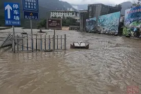 5·12汶川特大地震纪念馆临时闭馆 北川老县城最深积水1.5米图片