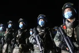 中国驻南苏丹维和步兵营圆满完成170公里武装护送任务图片