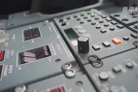 为减少飞机颠簸的影响 飞行员会做哪些准备？图片