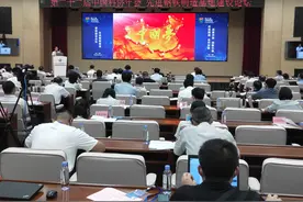 中国科协年会｜中国工程院院士王国栋：建议钢铁工业绿色化、智能化发展图片