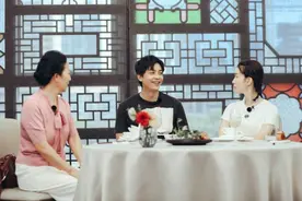 《婆婆和妈妈》秦昊姜潮挑战“虫子料理”图片