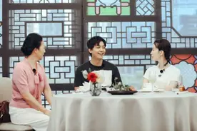 《婆婆和妈妈》秦昊姜潮挑战“虫子料理”图片