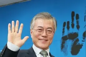文在寅：推动“纯韩文化”把汉字法律术语换成简单的韩语图片