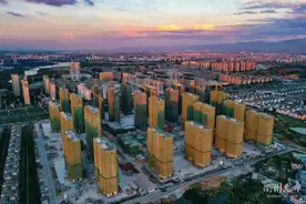 期待！智慧新城回龙安置小区24栋住宅楼全部结顶~图片