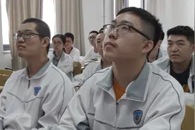 来认识下已被清华强基计划录取的枣庄这位学霸视频封面