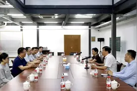 黄浦区委书记杲云赴501、504街坊旧改征收基地调研慰问图片