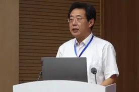 30秒丨日照市市长李永红：健全与院士专家合作机制 为科技人员创新创业营造良好环境图片